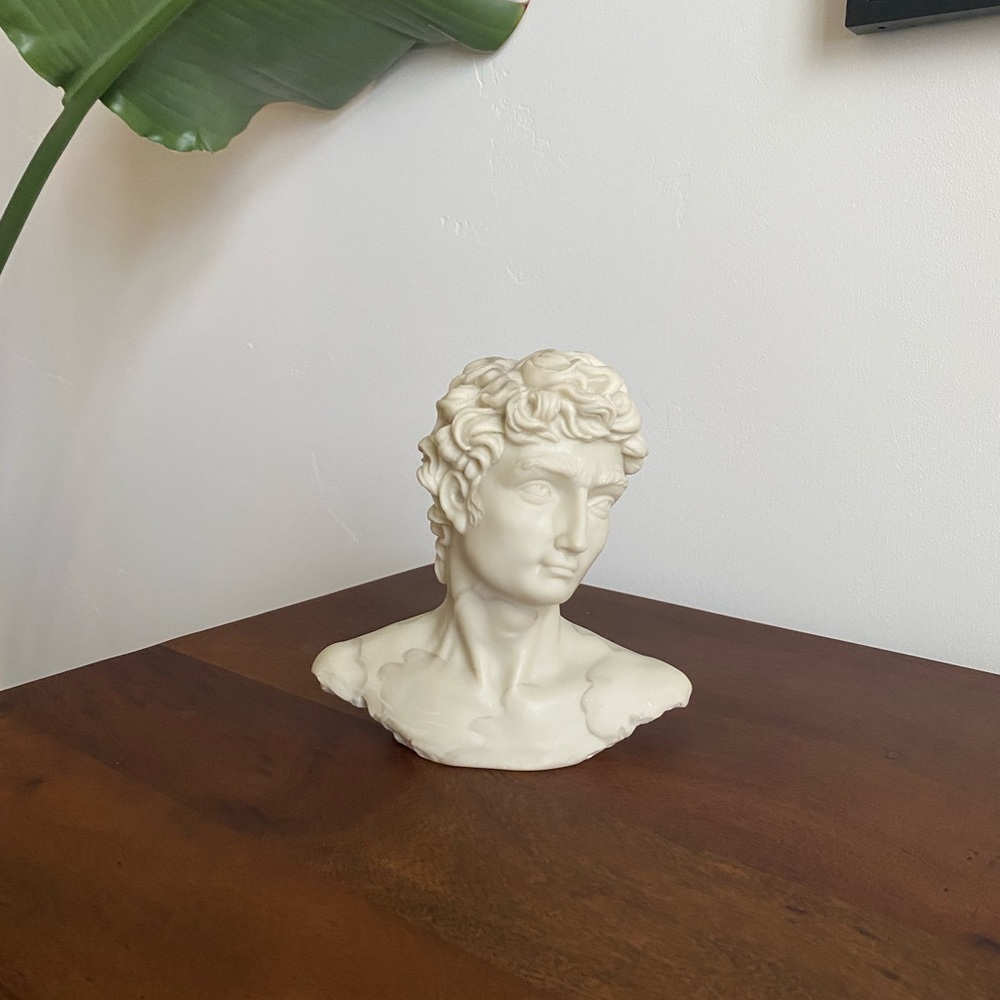 Male Head Bust Sculpture